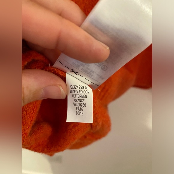 GAP Women size XS soft V Neck letterman orange alpaca wool nylon spandex sweater - Picture 5 of 6